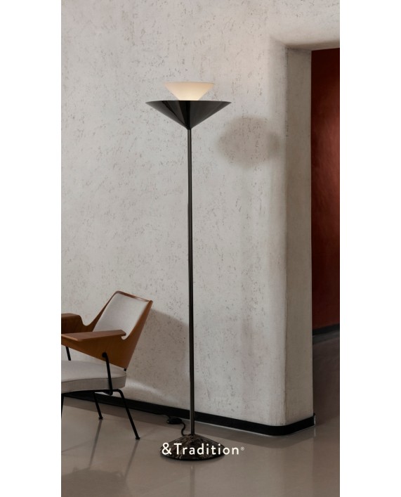&Tradition Gio Floor Lamp